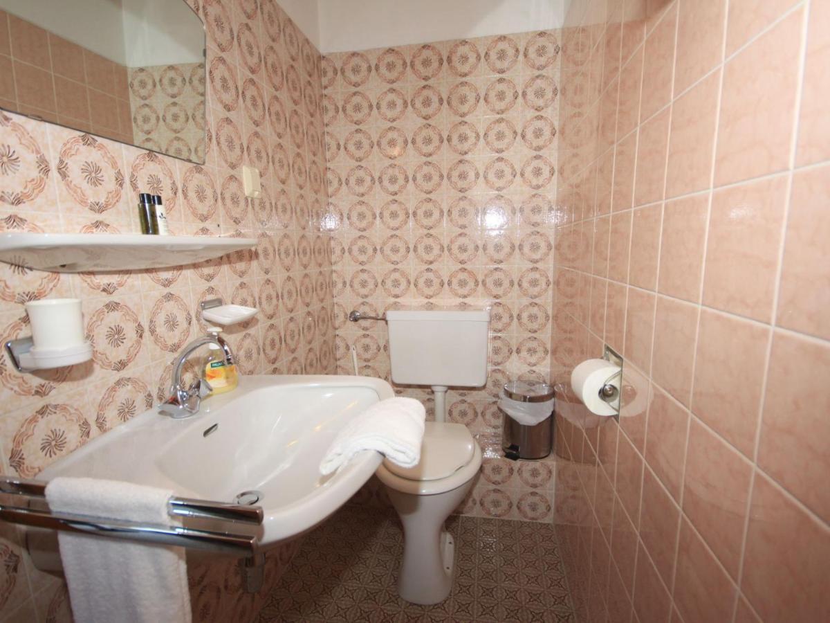 Holiday Home Chalet Alpin By Interhome Kaprun Zewnętrze zdjęcie